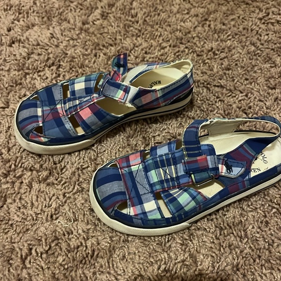 Girls size 10 polo shoes - Picture 2 of 4